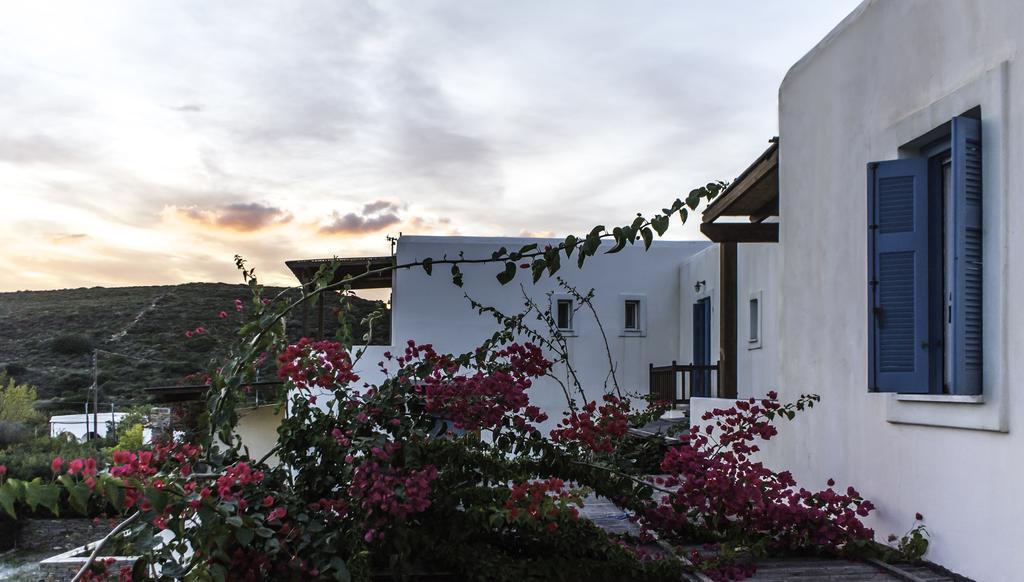 Andros Maisonettes Áyios Pétros Extérieur photo